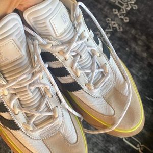 Adidas tennis shoes women’s size 7.5